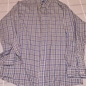 Medium Cherokee Long Sleeve Button Down